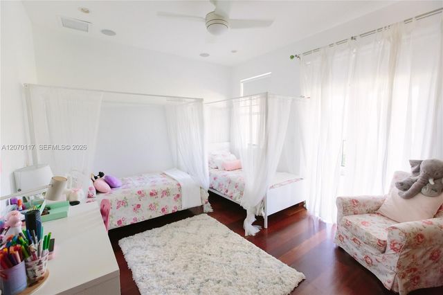 335 W Enid Drive, Key Biscayne, FL 33149