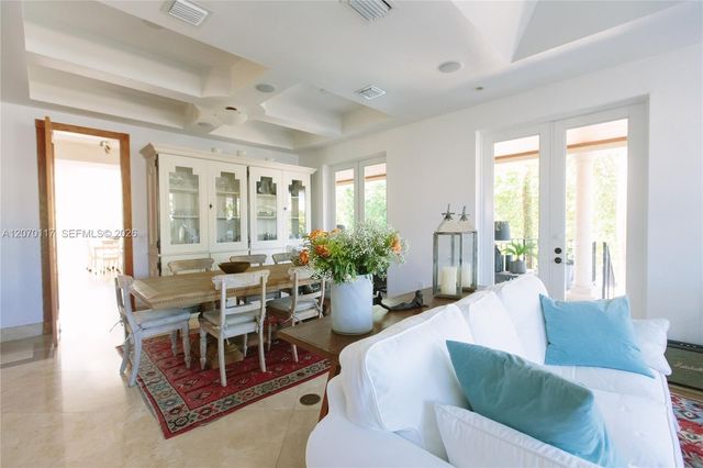 335 W Enid Drive, Key Biscayne, FL 33149