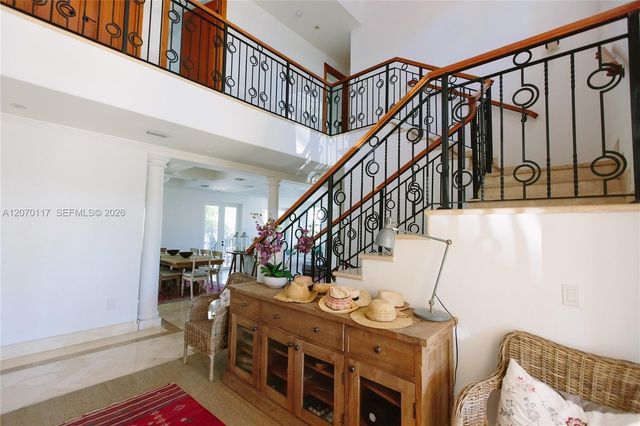 335 W Enid Drive, Key Biscayne, FL 33149