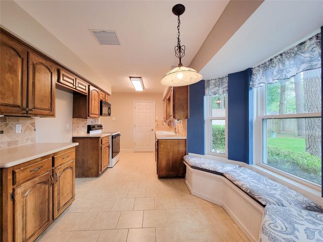 11923 Rocky Lake Drive, Houston, TX 77070