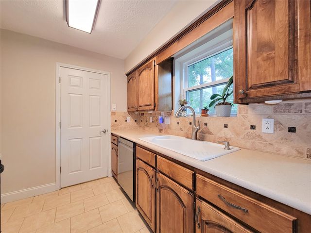 11923 Rocky Lake Drive, Houston, TX 77070