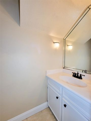 11923 Rocky Lake Drive, Houston, TX 77070