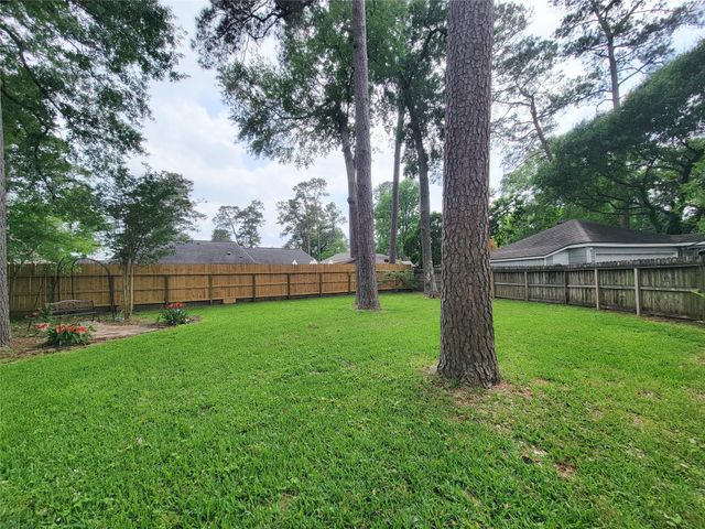 11923 Rocky Lake Drive, Houston, TX 77070