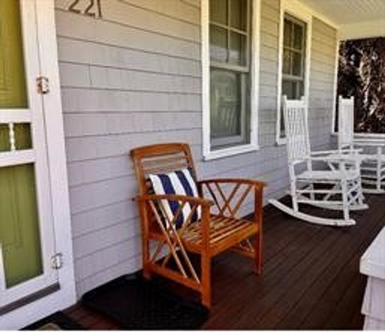 221 Purgatory Road, Middletown, RI 02842