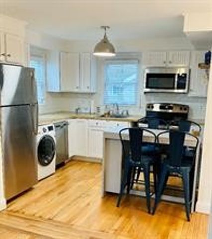 221 Purgatory Road, Middletown, RI 02842