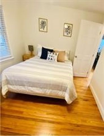 221 Purgatory Road, Middletown, RI 02842