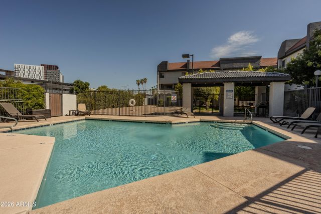 1215 E LEMON Street 220, Tempe, AZ 85281