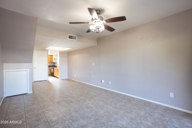 1215 E LEMON Street 220, Tempe, AZ 85281