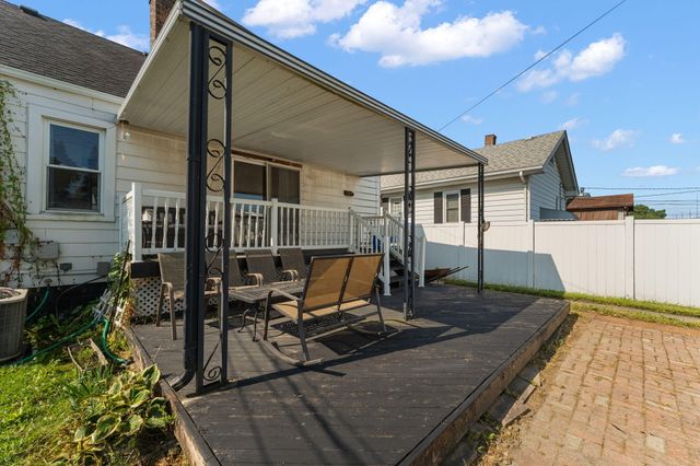1045 177th Place, Hammond, IN 46324