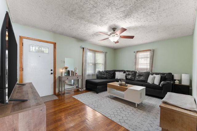1045 177th Place, Hammond, IN 46324