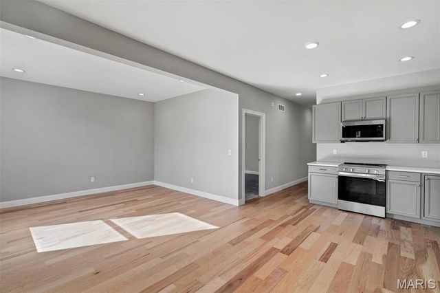 3643 S Compton Avenue, St Louis, MO 63118