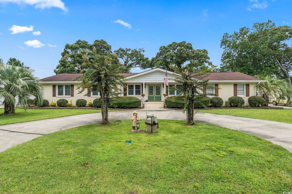 1513 Magnolia Dr., North Myrtle Beach, SC 29582
