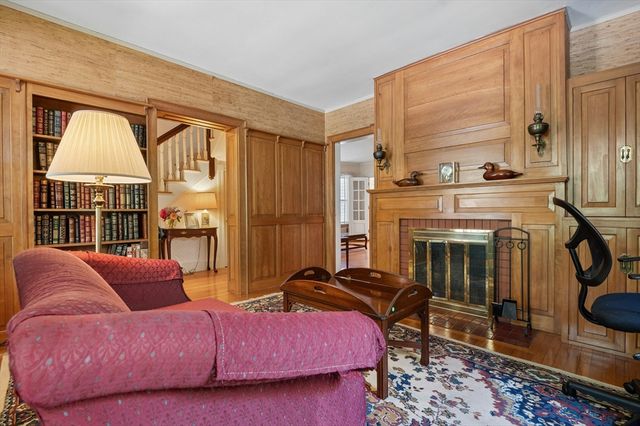 195 Hill Street, Northbridge, MA 01588