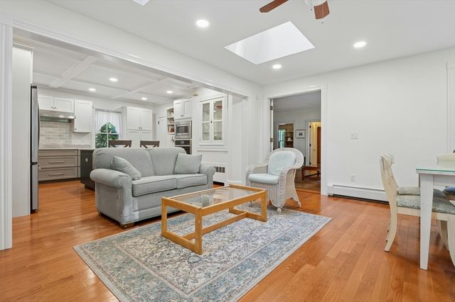 195 Hill Street, Northbridge, MA 01588