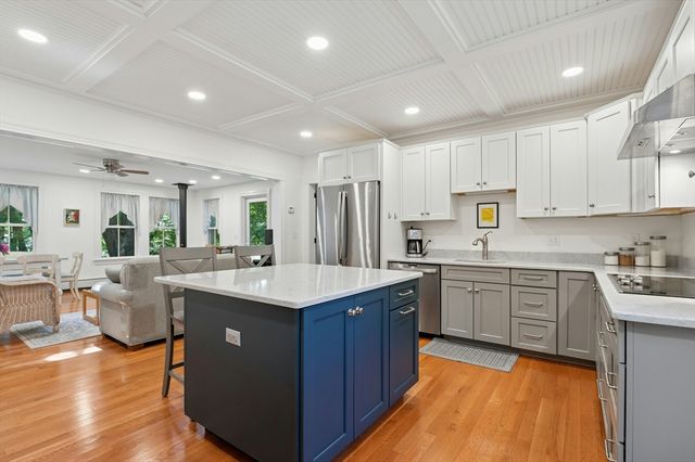 195 Hill Street, Northbridge, MA 01588
