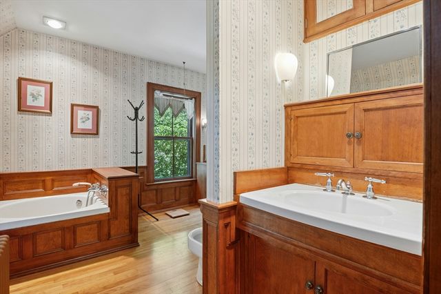 195 Hill Street, Northbridge, MA 01588