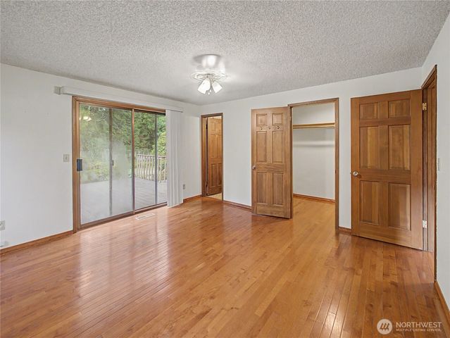 21327 SE 252nd Place, Maple Valley, WA 98038