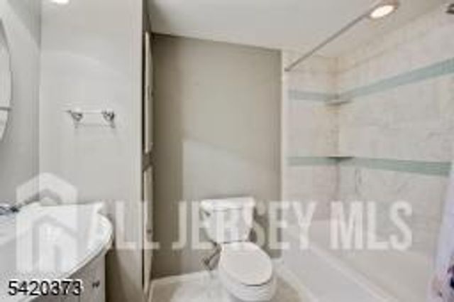 181 E Pleasant Grove Road, Jackson, NJ 08527