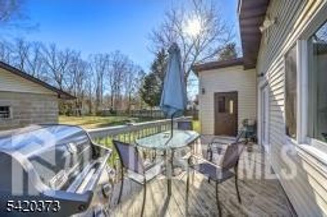 181 E Pleasant Grove Road, Jackson, NJ 08527