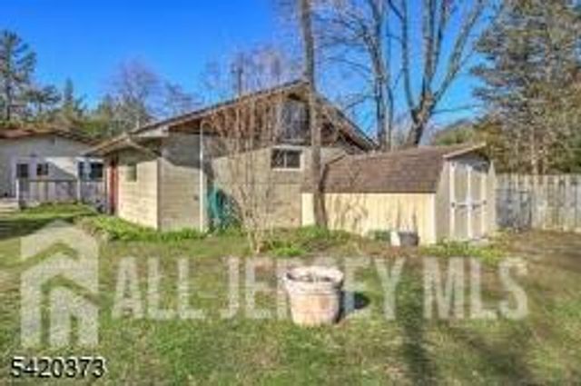 181 E Pleasant Grove Road, Jackson, NJ 08527