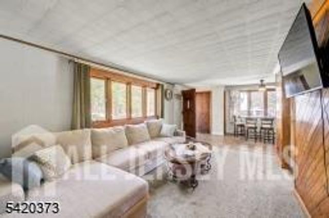 181 E Pleasant Grove Road, Jackson, NJ 08527