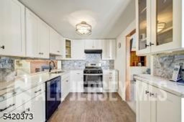 181 E Pleasant Grove Road, Jackson, NJ 08527