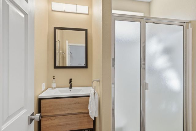 14861 Crupper, Sisters, OR 97759