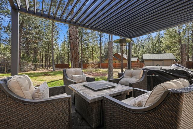 14861 Crupper, Sisters, OR 97759