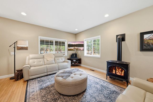 14861 Crupper, Sisters, OR 97759