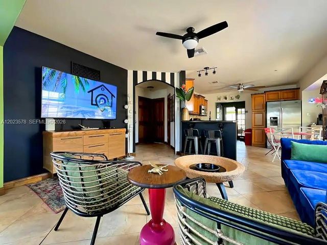 2538 Liberty St, Hollywood, FL 33020