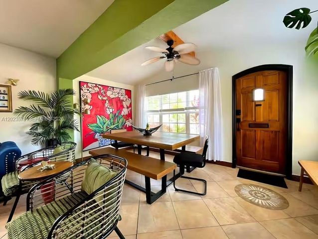 2538 Liberty St, Hollywood, FL 33020