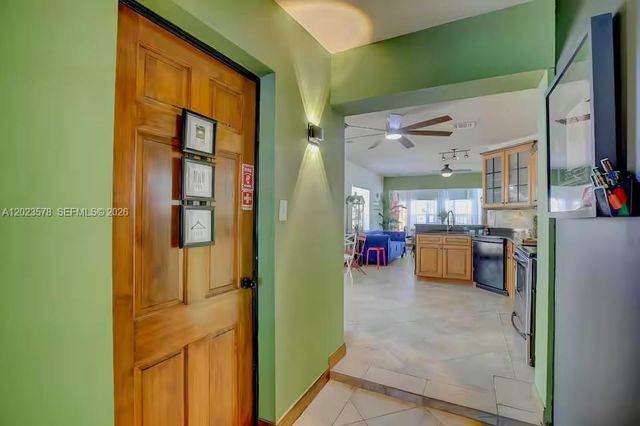2538 Liberty St, Hollywood, FL 33020