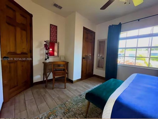 2538 Liberty St, Hollywood, FL 33020