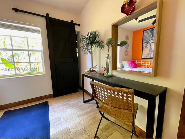 2538 Liberty St, Hollywood, FL 33020