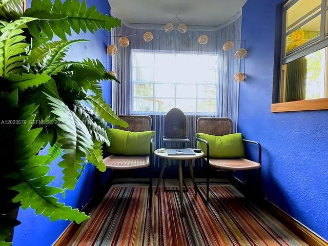2538 Liberty St, Hollywood, FL 33020