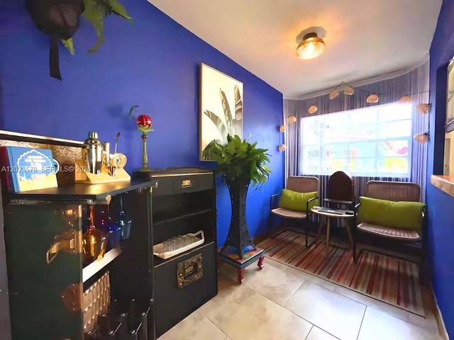 2538 Liberty St, Hollywood, FL 33020