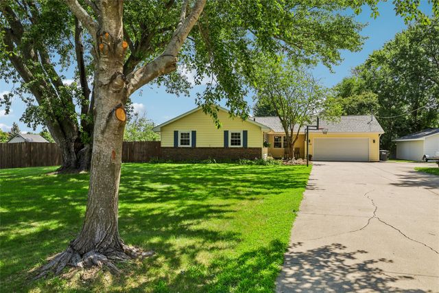 10721 NW 107th Street, Granger, IA 50109