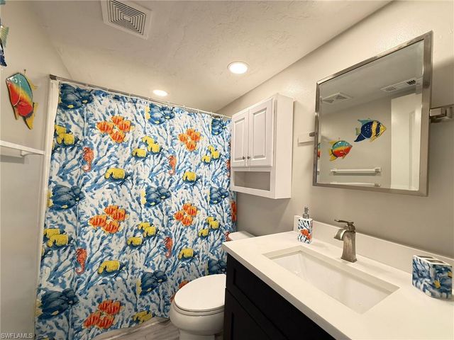 5023 SW 16th PL # 101, Cape Coral, FL 33914