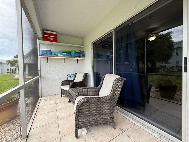 5023 SW 16th PL # 101, Cape Coral, FL 33914