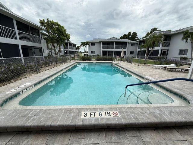 5023 SW 16th PL # 101, Cape Coral, FL 33914