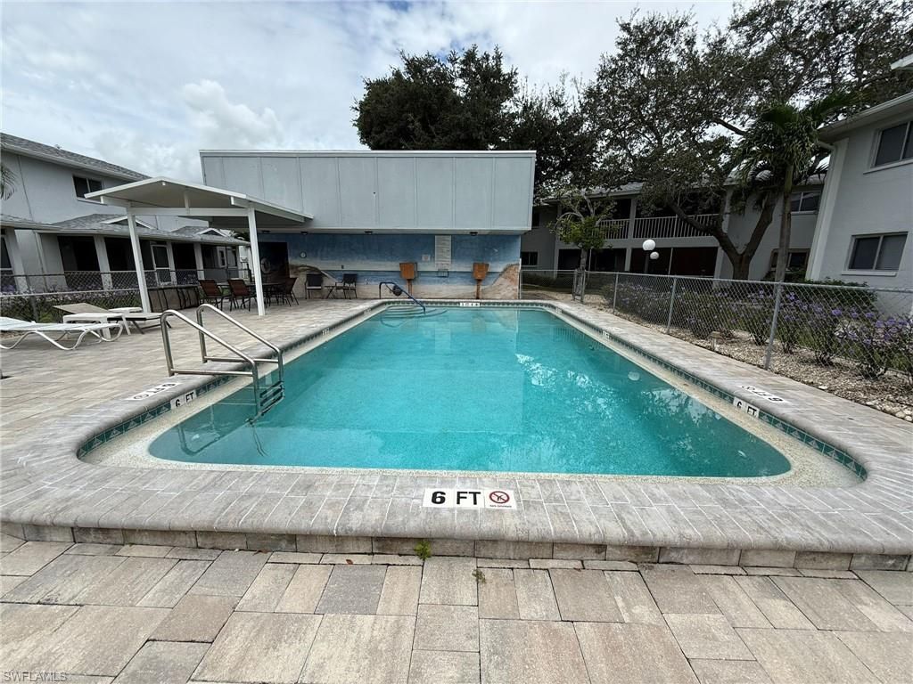 Image 21 of property listing at 5023 SW 16th PL # 101, Cape Coral, FL 33914