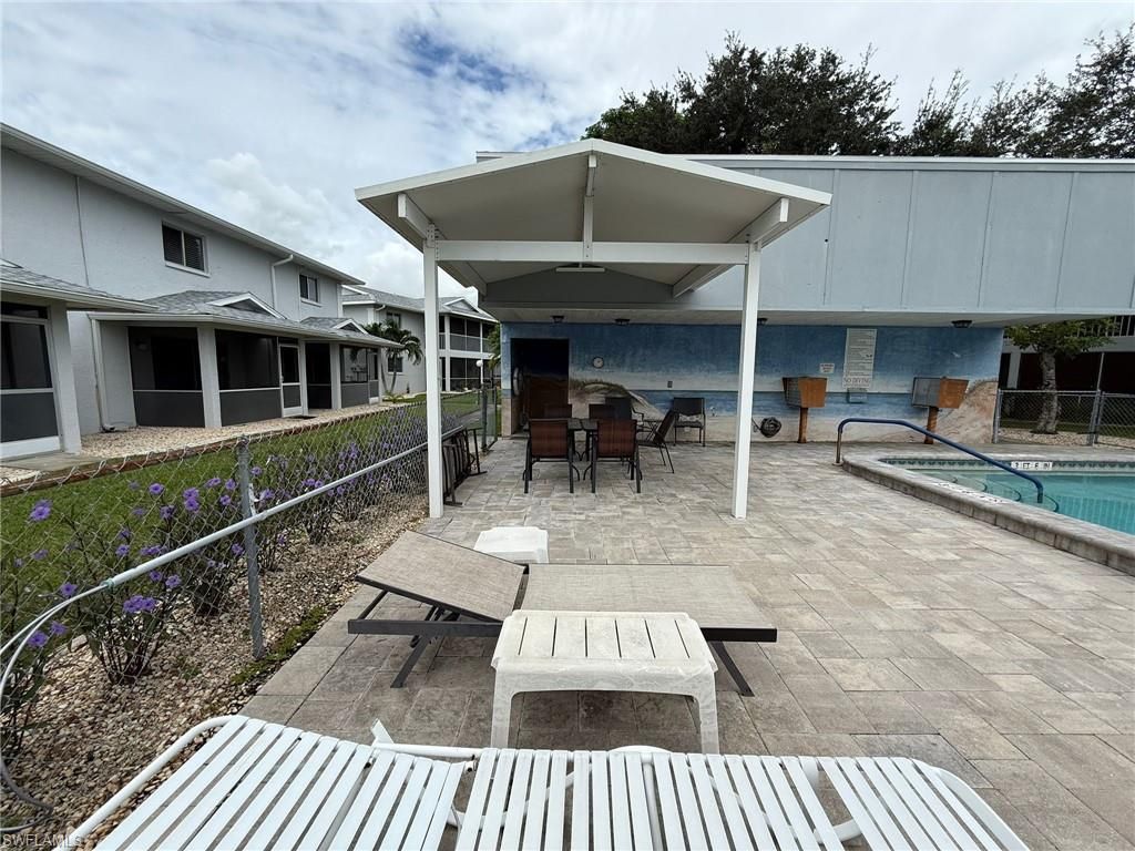 Image 22 of property listing at 5023 SW 16th PL # 101, Cape Coral, FL 33914