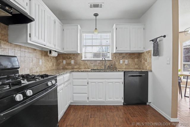 408 E Kansas Street, Broken Arrow, OK 74012