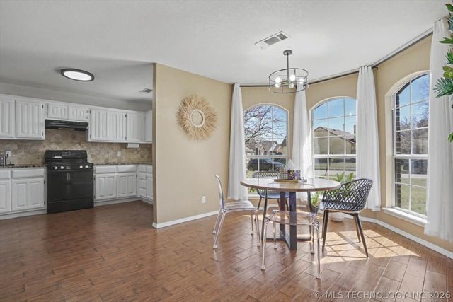 408 E Kansas Street, Broken Arrow, OK 74012