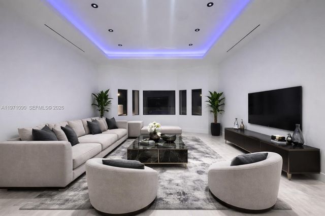 19880 SW 134th Ave, Miami, FL 33177