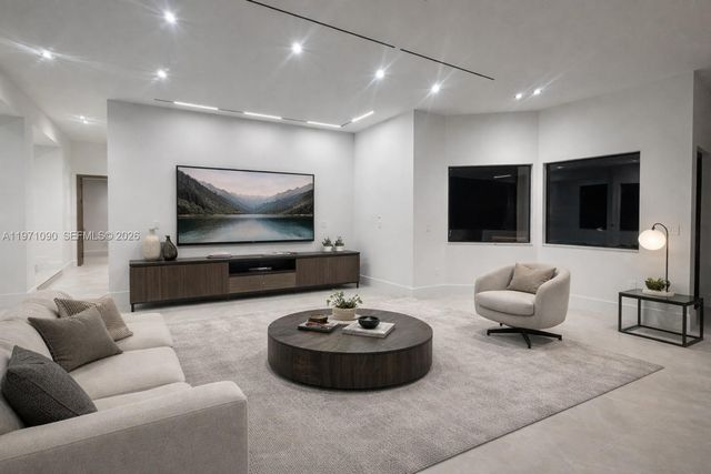 19880 SW 134th Ave, Miami, FL 33177