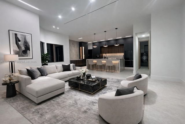 19880 SW 134th Ave, Miami, FL 33177