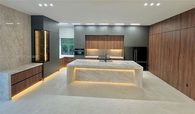 19880 SW 134th Ave, Miami, FL 33177