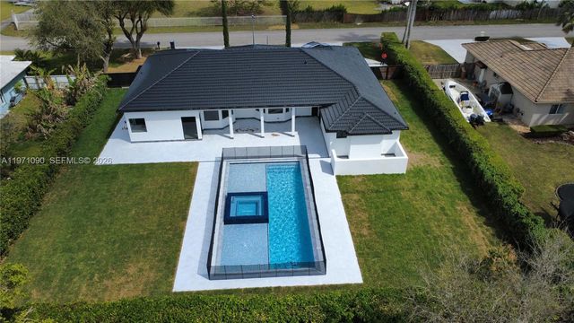 19880 SW 134th Ave, Miami, FL 33177