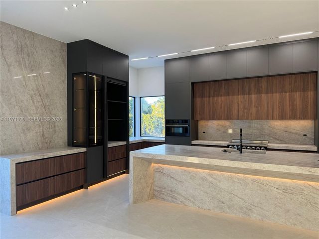 19880 SW 134th Ave, Miami, FL 33177